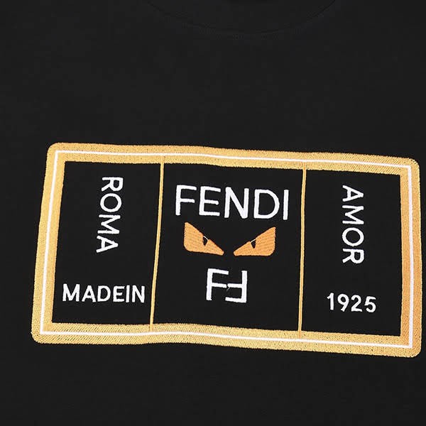 フェンディ バッグ バグズ 半袖Tシャツ コピー fek68836